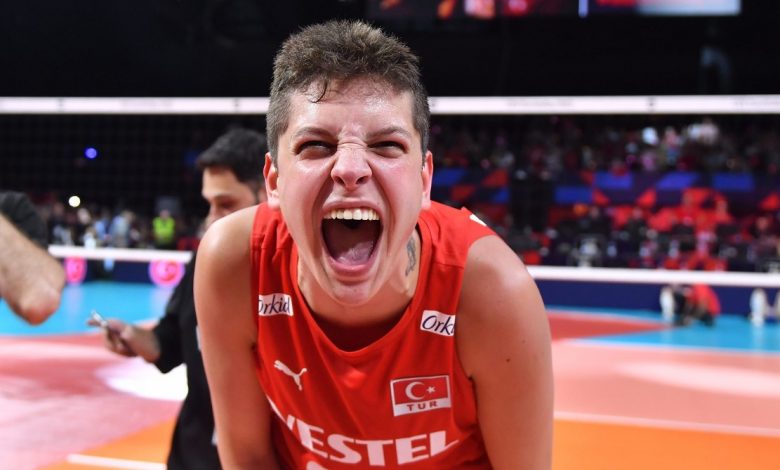A volleyball player as colorful as her hair